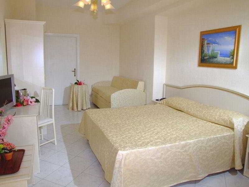 Hotel Baia Verde 3*