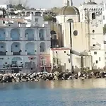 Appartamento Sul Mare Ad Ischia Ponte