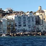 Appartamento Sul Mare Ad Ischia Ponte