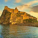 Villa To Ischia With Love