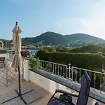 Ischia Riva House Apartament