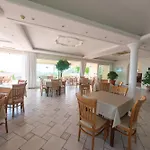 Hotel Villa Ireos