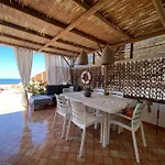 The Lodge By The Sea