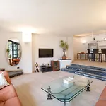 Villa Castello By Myvillacollection