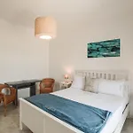 Gorgeous Home In Forio With Wifi