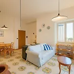 Claudio'S Place - Modern 3 Bedrooms Apartment With Terrace- Ischia Centro