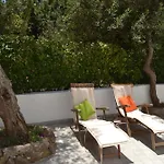 Ischia Forio Casa Villa, La Grille Du Coq 4 Il Prezzo Della Villa E Riferito All'Intero Alloggio Con Il Limite Delle Persone Previste N 6