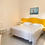 Hotel Villa Mena