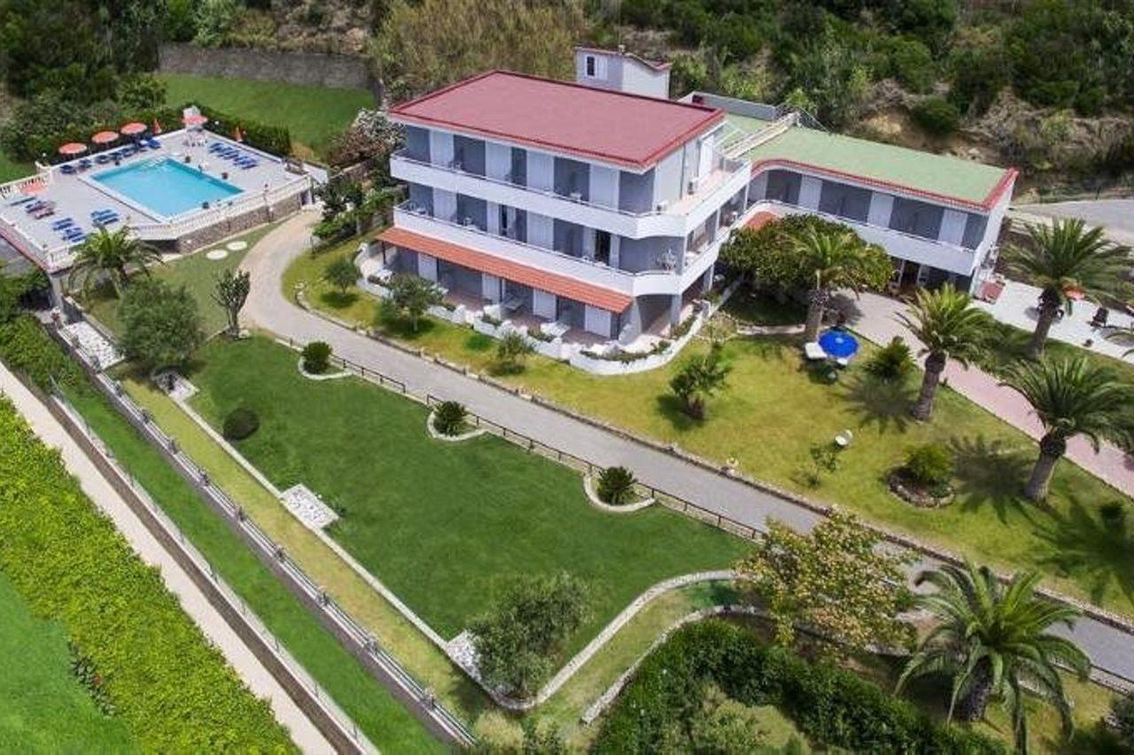 Hotel Rita 3*
