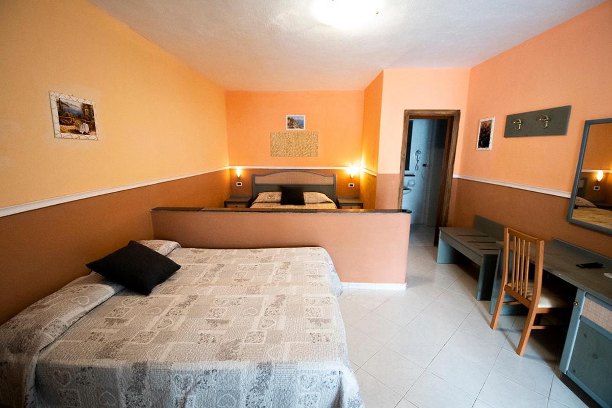 酒店 Junior Village Forio di Ischia