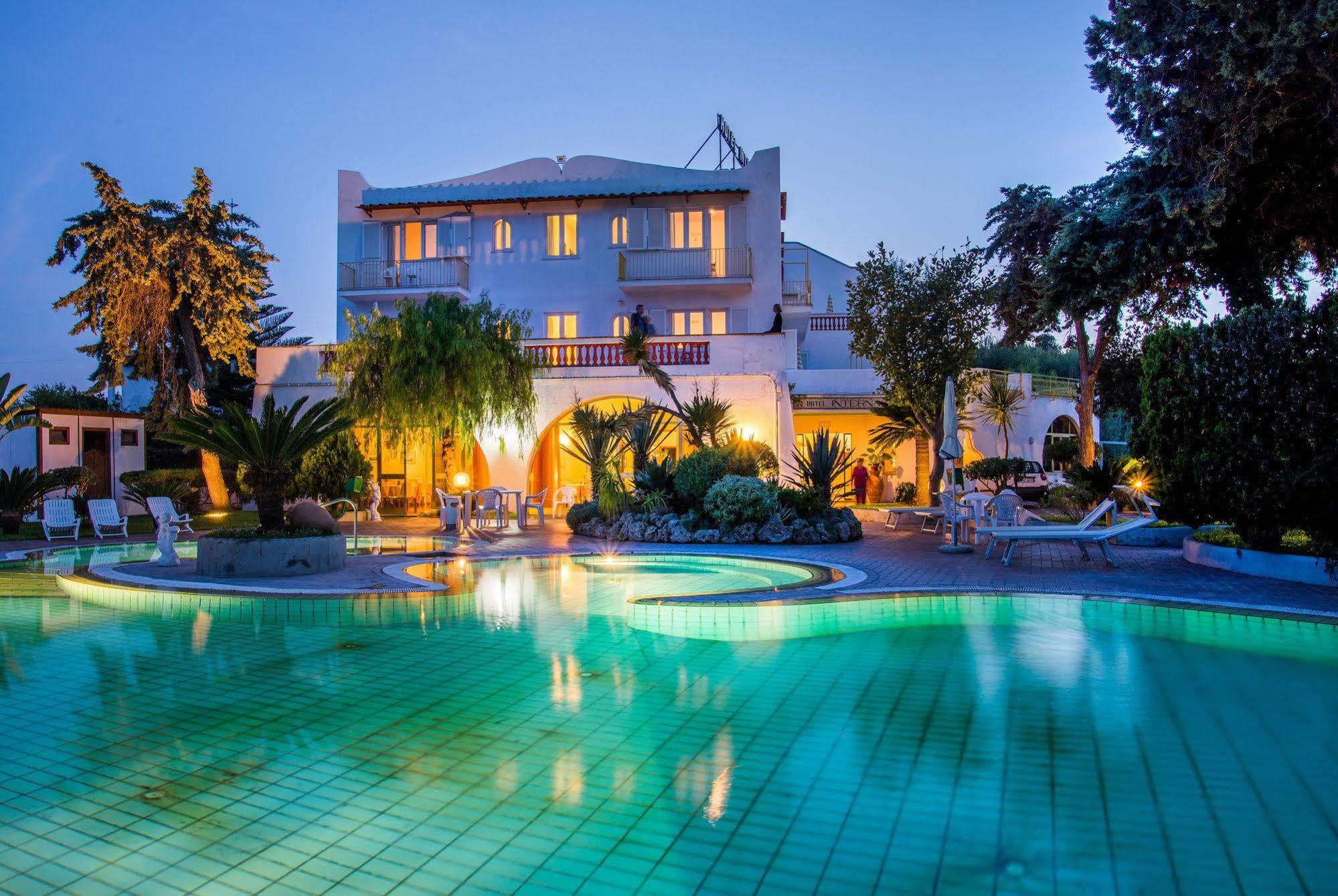 Internazionale 3* Barano dʼIschia