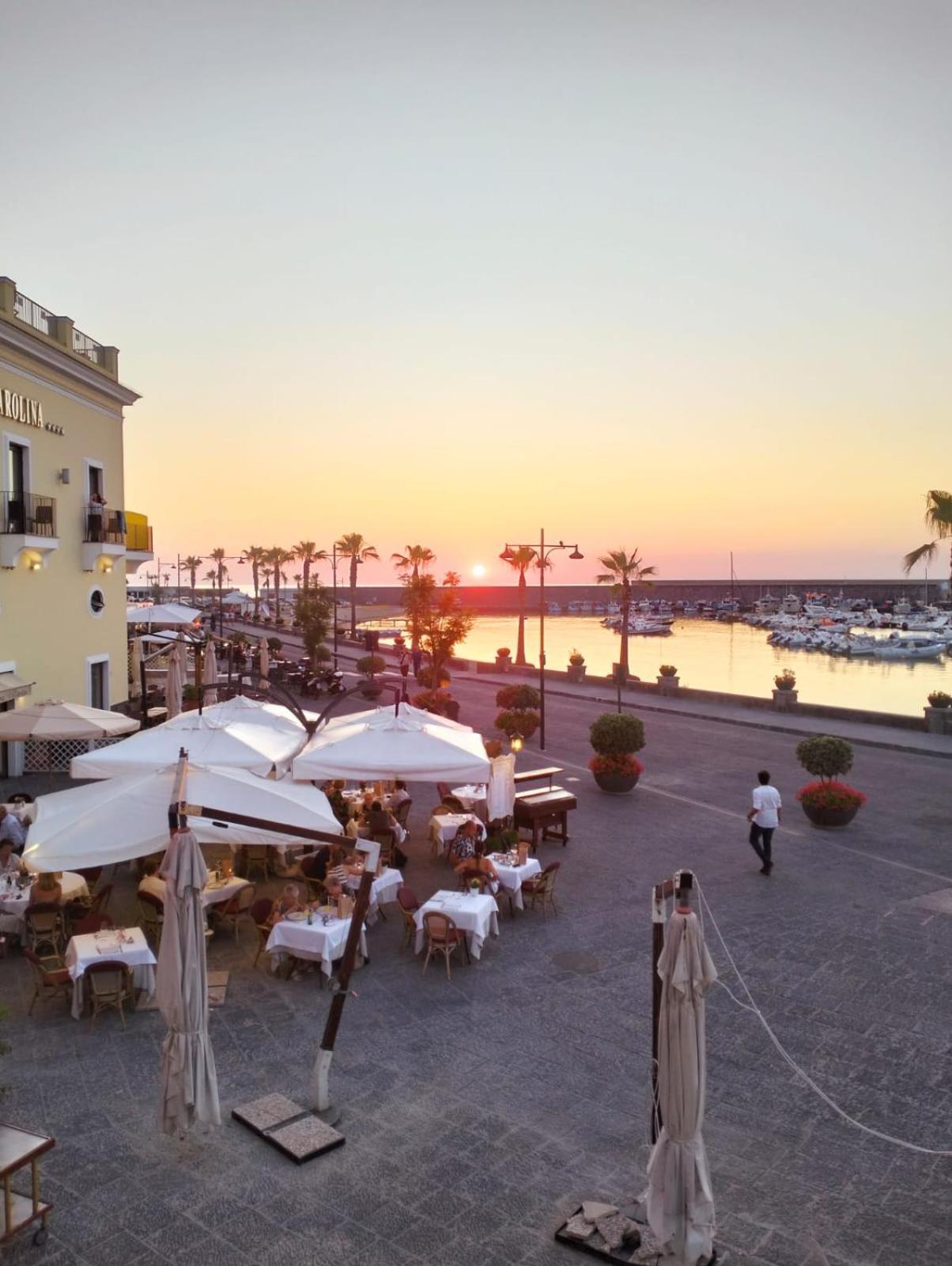 Aura Exclusive Fronte Mare * イスキア島