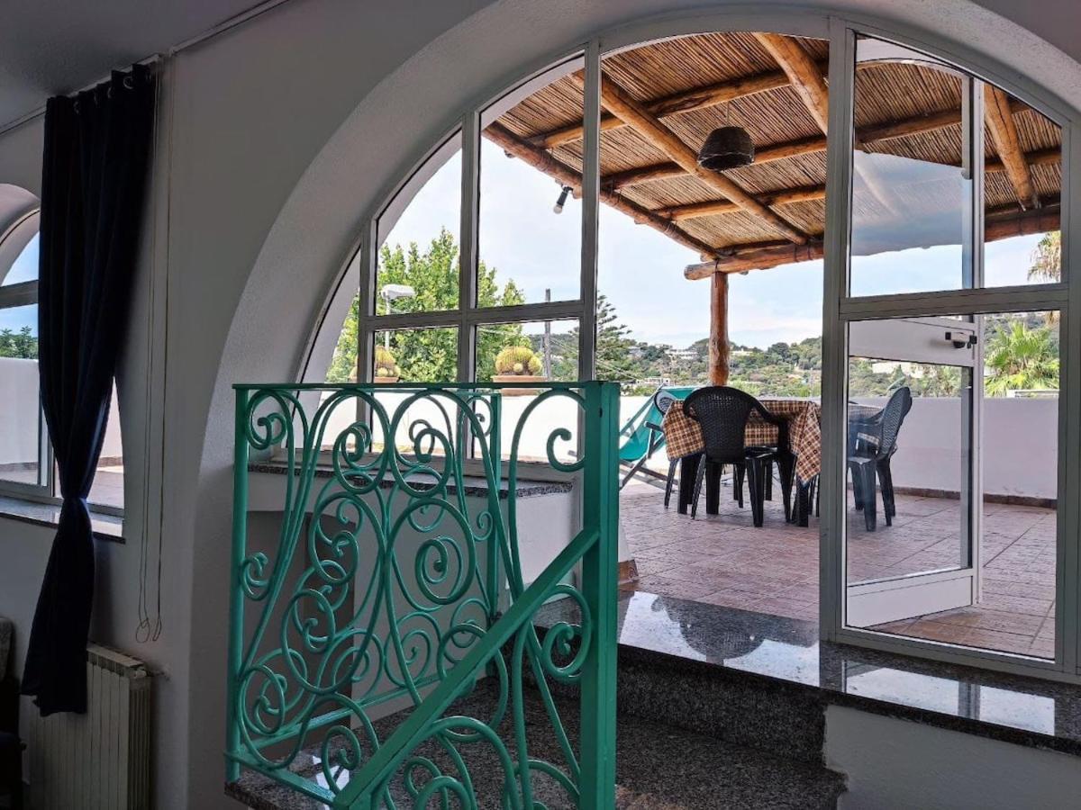 Sunny Terrace Retreat Ischia