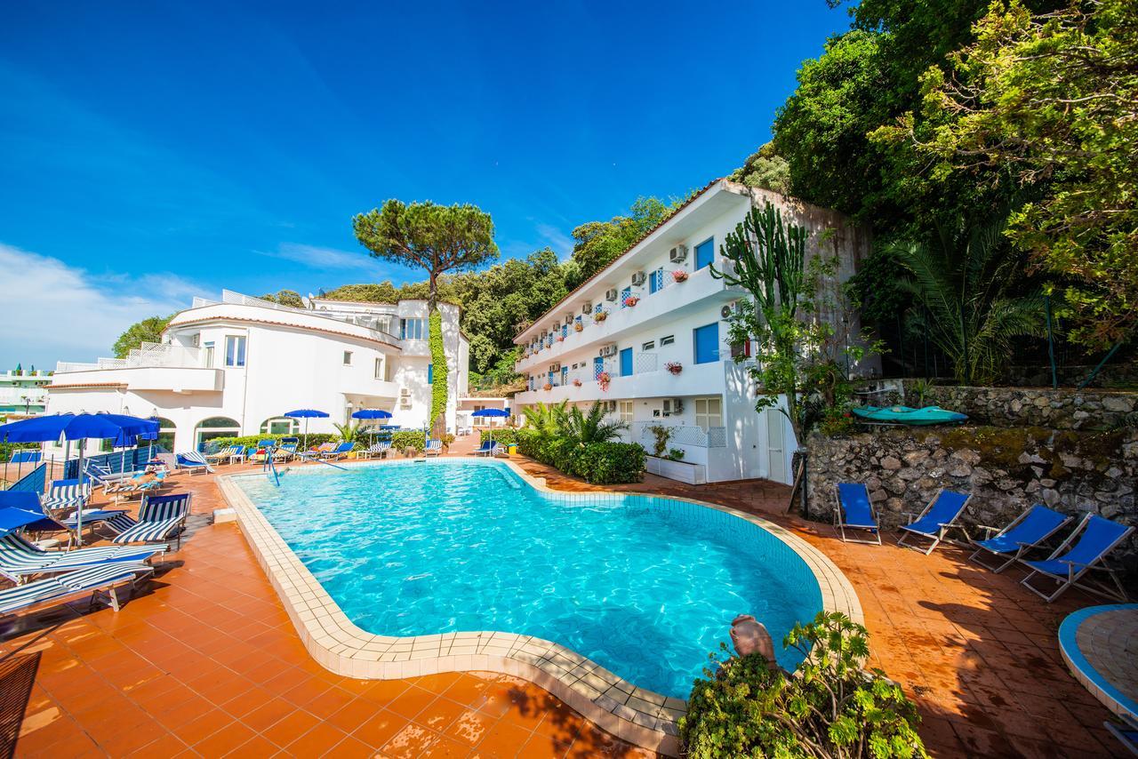 Bristol 3* Lacco Ameno